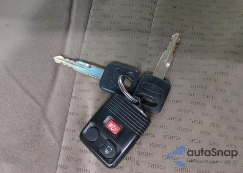 2007 Ford E-350 Super Duty Xl/Xlt z USA, uszkodzony, nr VIN 1FBNE31L77DA54002